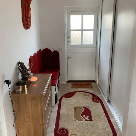 Spacious Quiet Near Villa