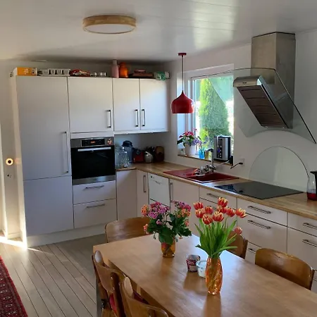 Villa Spacious Quiet Near *
